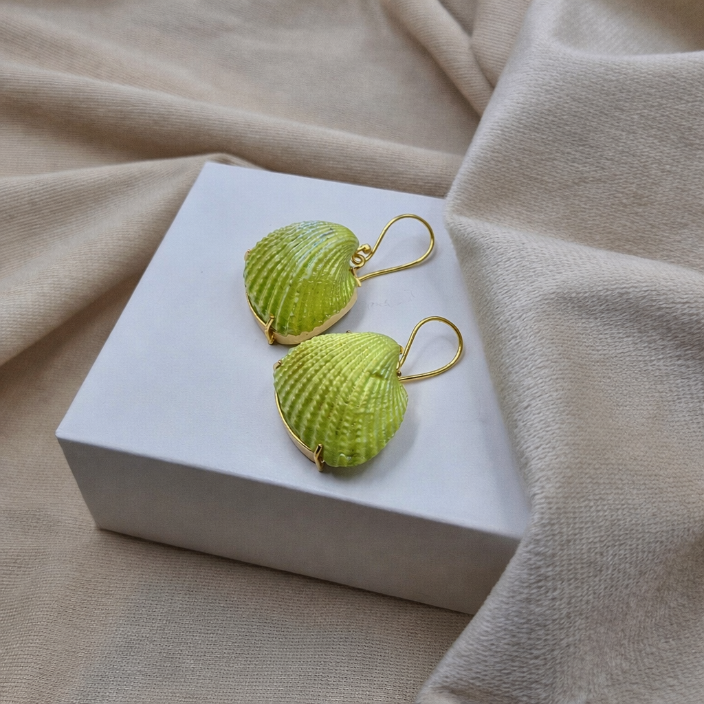 Titanium Sea Shell Earrings Ocean Inspired Beach Wear Jewelry EAR05-GLD