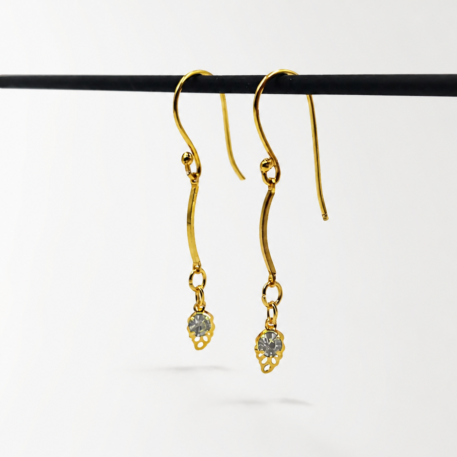 Gold Leaf Charm Necklace & Drop Earrings Set for Women NECEAR02-GLD