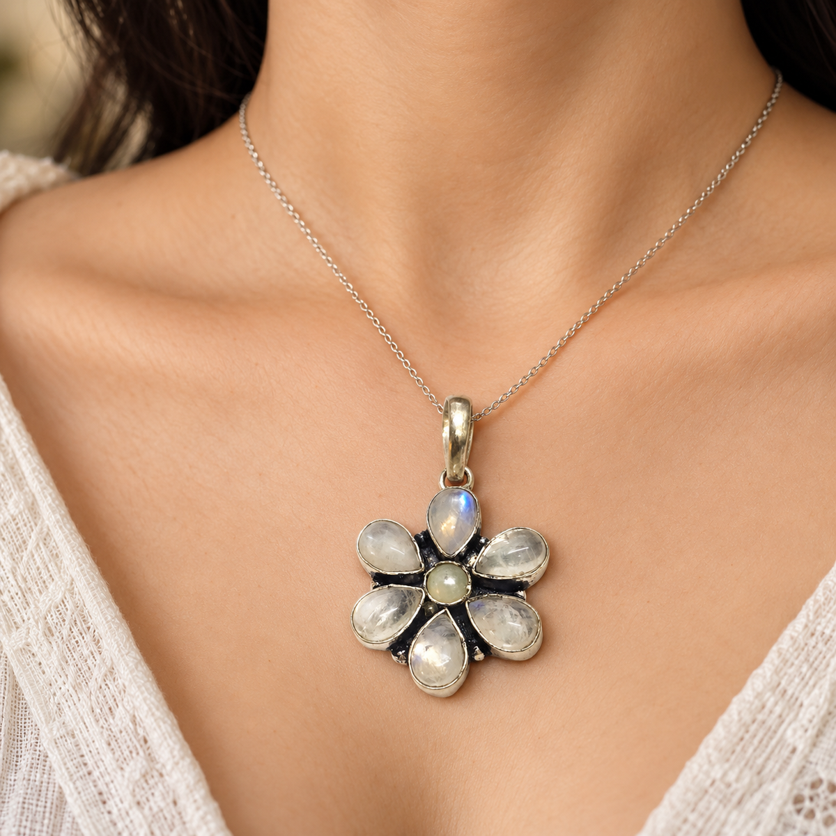 Moonstone Floral Pendant Gemstone Charm Boho Silver Tone Jewelry PEN216-SLV-NMS+NPRL07