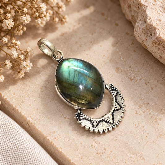 Labradorite Silver Pendant Modern Boho Statement Jewelry Handmade Gift PEN232-SLV-NLBD01