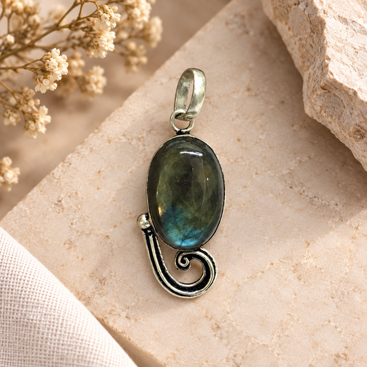 Labradorite Silver Pendant Oval Gemstone Necklace Boho Jewelry PEN234-SLV-NLBD05