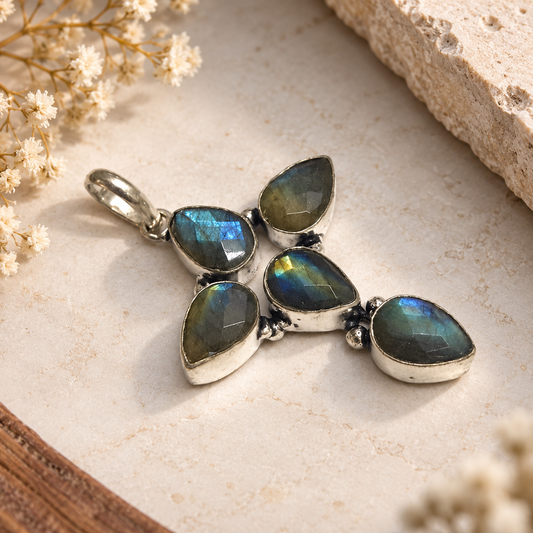 Natural Labradorite Silver Pendant Gemstone Boho Jewelry PEN236-SLV-NLBD05