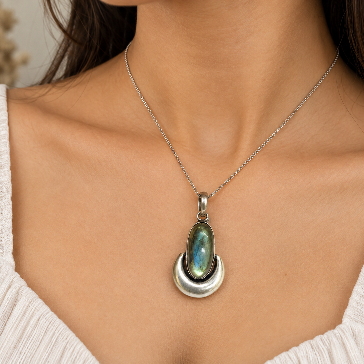 Labradorite Oval Pendant Modern Silver Tone Boho Jewelry PEN246-SLV-NLBD01