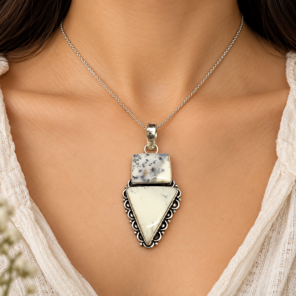 Dendritic Agate Oval Pendant Natural Stone Silver Tone Jewelry PEN259-SLV-NDAG02
