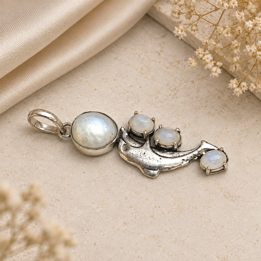 Moonstone Pearl Pendant, Silver Tone Celestial Jewelry PEN433-SLV-NPRL+NMS04