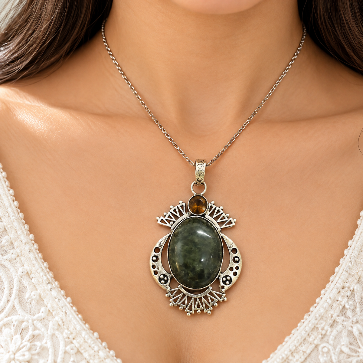Moss Agate Pendant, Green Natural Gemstone Boho Statement PEN500-SLV-LQUA-NMAG02