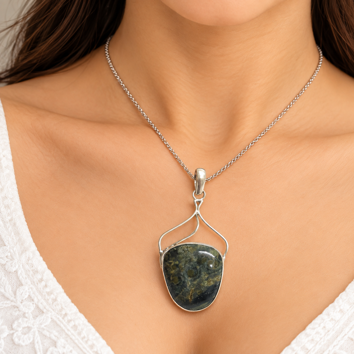 Kambaba Jasper Pendant in Silver Tone, Natural Stone Jewelry PEN613-SLV-NKJR01