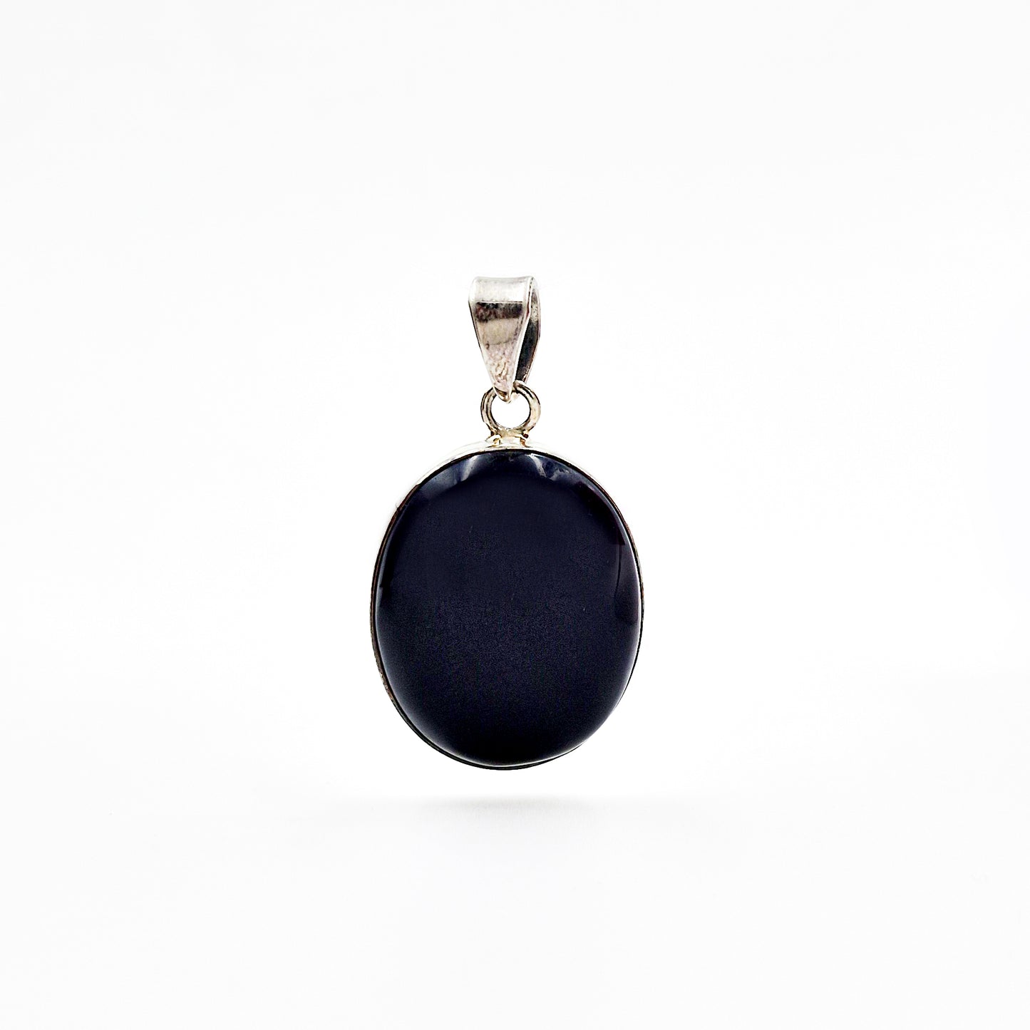 925 Sterling Silver Black Onyx Oval Pendant Classic Statement Jewelry SPEN-347