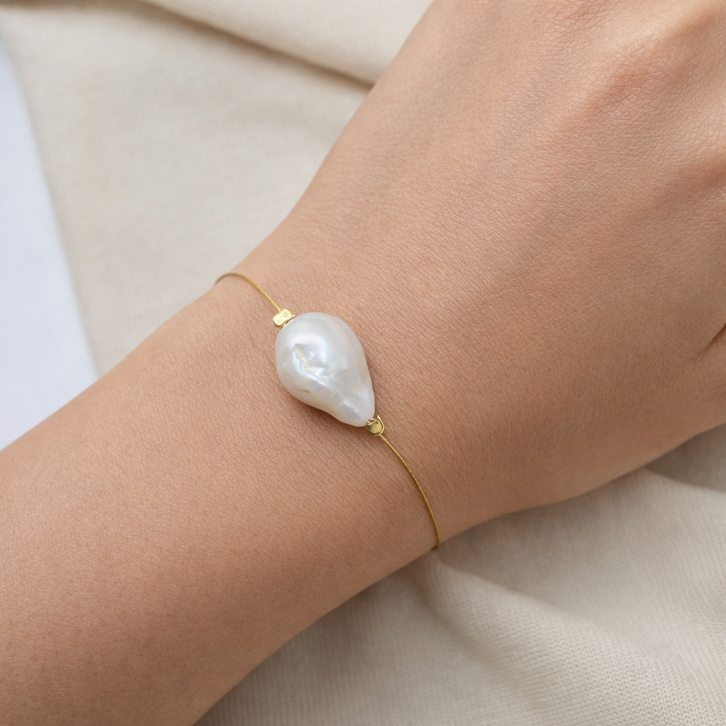 Gold Plated Baroque Pearl Bracelet for Women Elegant Minimal Jewelry BBRC01-GLD