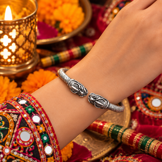 Textured Silver Oxidised Plated Dragon Bangle Bracelet Open Kada BRC-4145