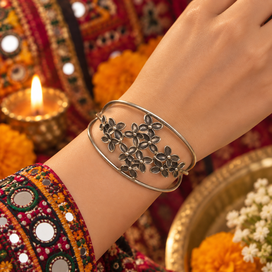 Floral Vine Cuff Bracelet, Oxidized Silver Botanical Boho Jewelry BRC-4905