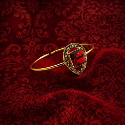 Elegant Gold Open Cuff Bracelet with Vintage Center Design BSW01-GLD