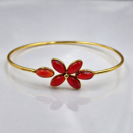 Elegant Gold Open Cuff Bracelet with Floral Center Design Minimal Bangle BSW07-GLD