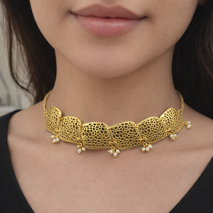 Gold Textured Choker Necklace Set Elegant Statement Jewelry for Women