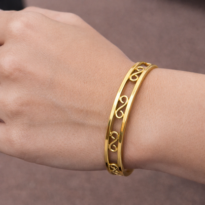Elegant Open Cuff Bracelet | Minimalist Infinity Scroll Design Bangle CUF10