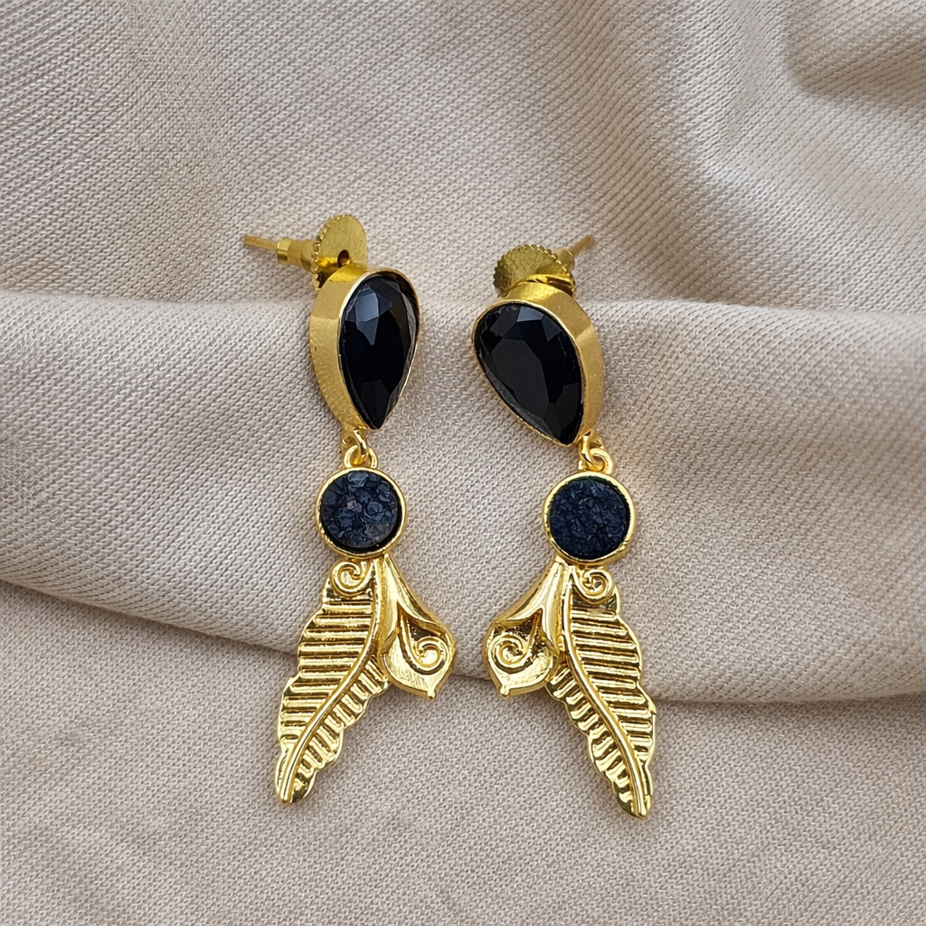 Lightweight Statement Leaf Drop Earrings