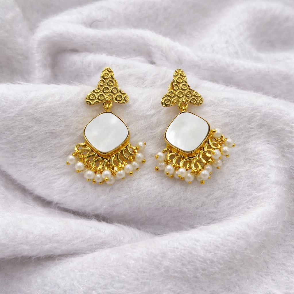 Mother Of Pearl Elegant Jewelry Club Stud Earring