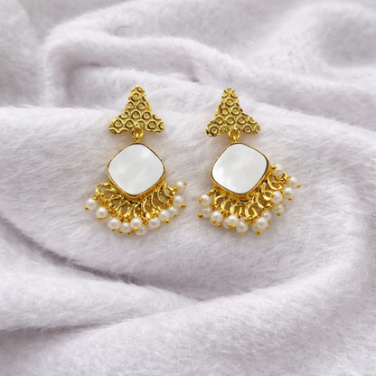 Mother Of Pearl Elegant Jewelry Club Stud Earring