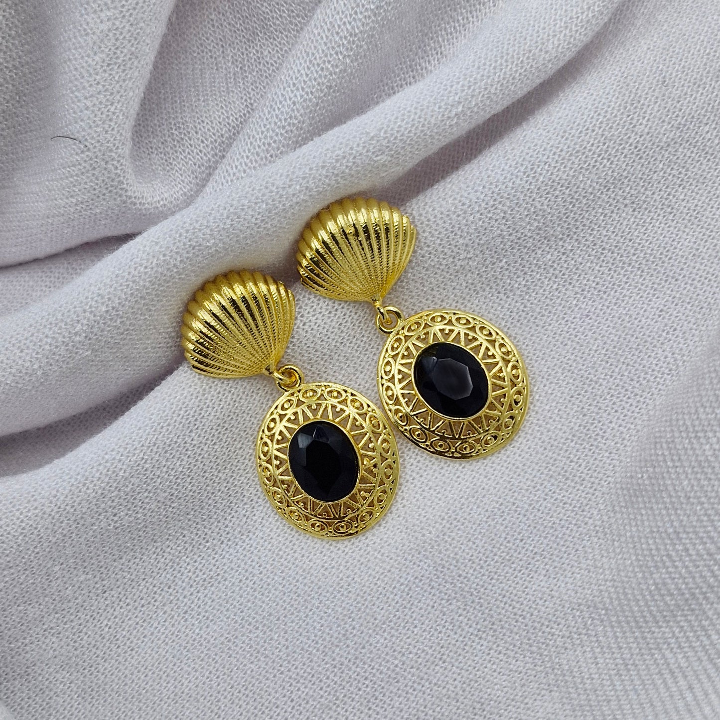 Gold Vintage Shell Drop Earrings for Women Statement Jewelry DR32-GLD