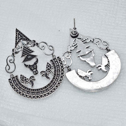 Oxidized Silver Tribal Pendant Boho Statement Jewelry Animal Design EAR-5349
