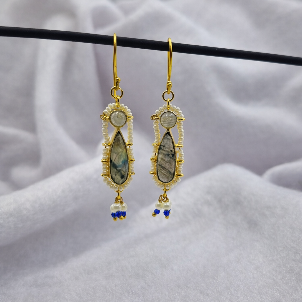 Faceted Gemstone Dangle Earrings WithWhite Seed Bead Surrounding EAR06-GLD