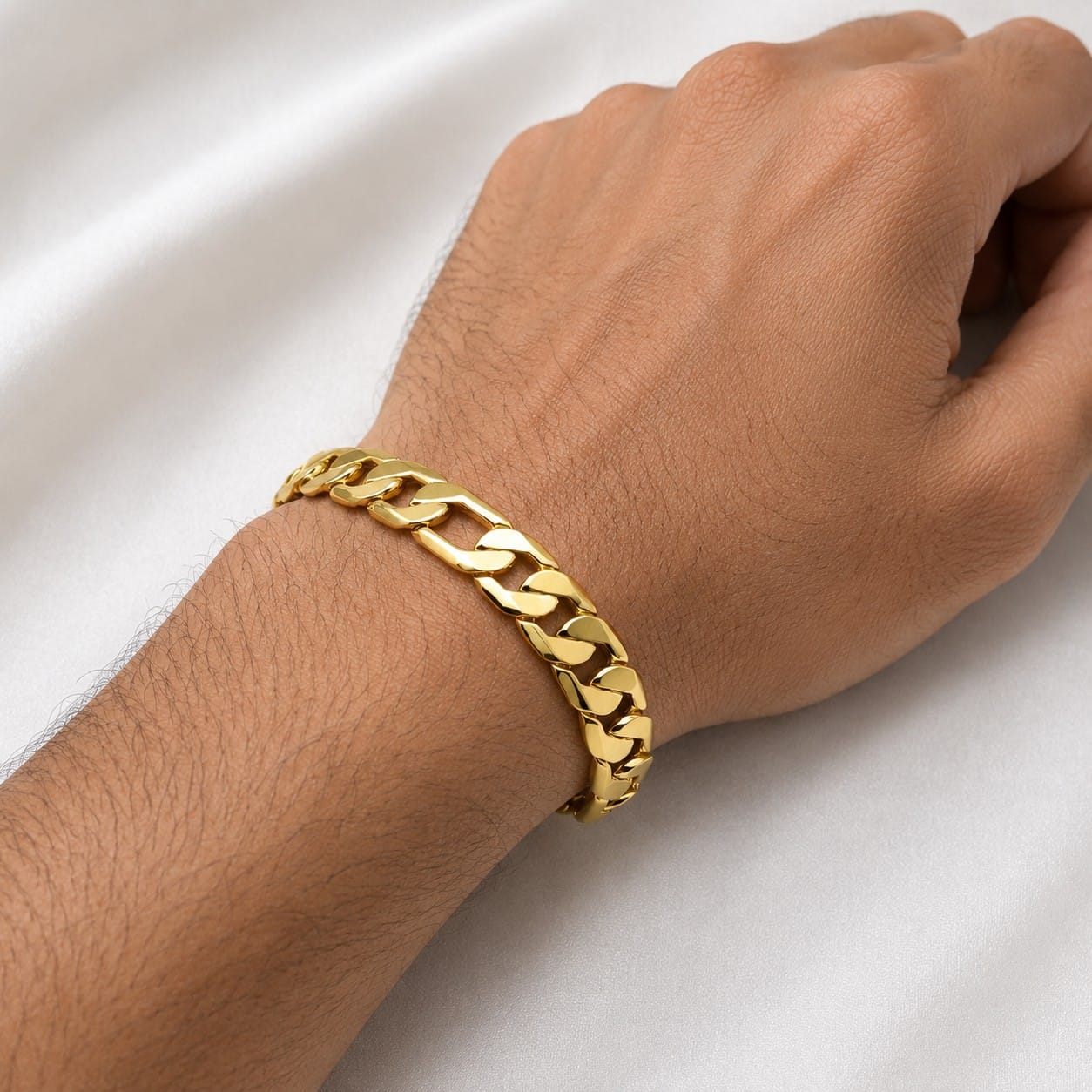 Cuban Link Chain Bracelet for Men Unisex Bold Statement Jewelry MBRC01-PLN