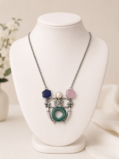 Silver Plated Pearl with Green Slice Agate Gemstone Statement Necklace 18" NEC-4776
