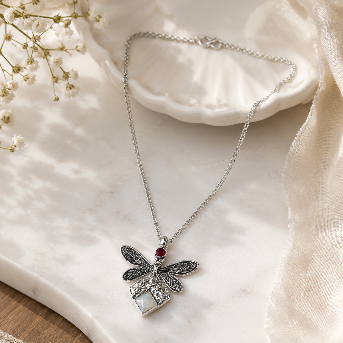 Dragonfly Motif Statement Necklace with Decorative Filigree Pendant NEC-5143
