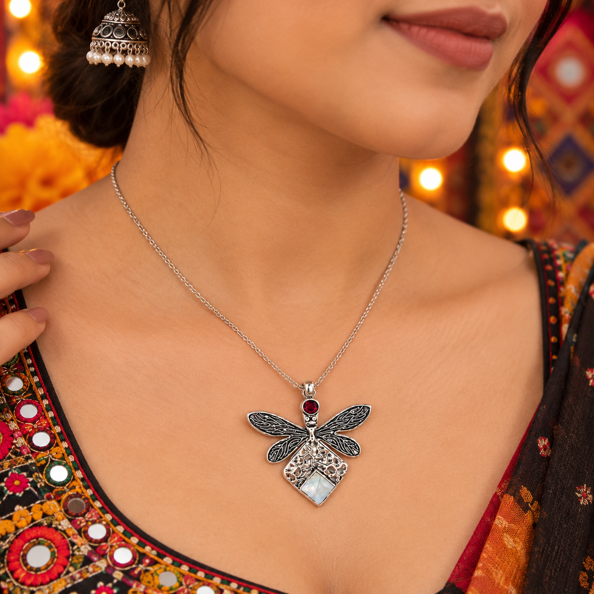 Dragonfly Motif Statement Necklace with Decorative Filigree Pendant NEC-5143