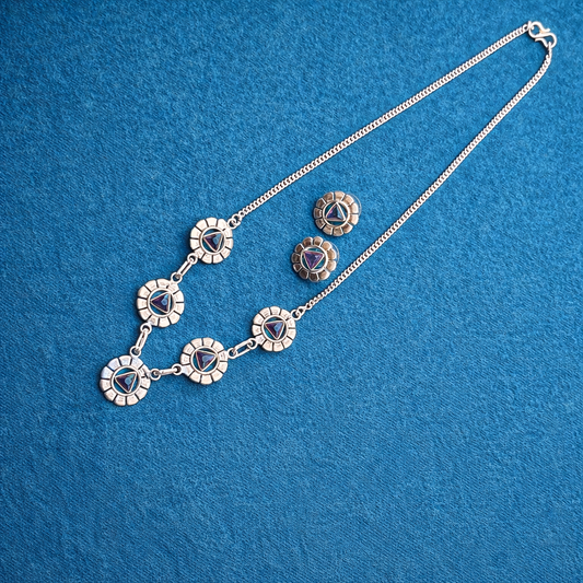 Silver Floral Necklace Set Elegant Minimal Statement Jewelry for Women