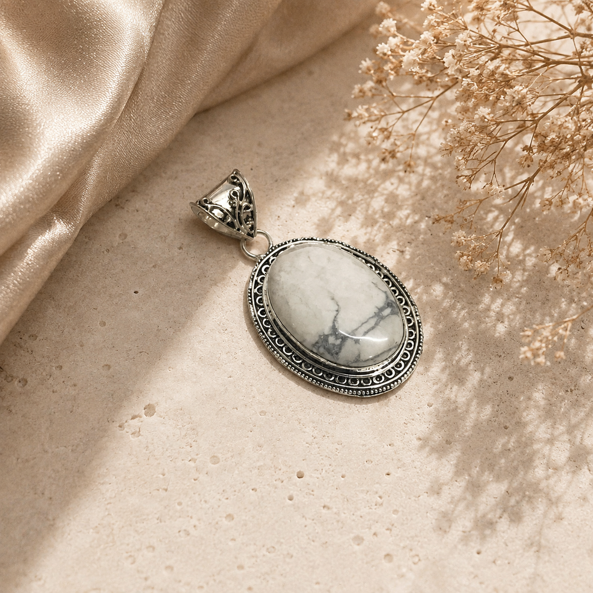 Natural Howlite Oval Pendant, Silver Tone Boho Statement Necklace Gift PEN125-SLV-NHWT01