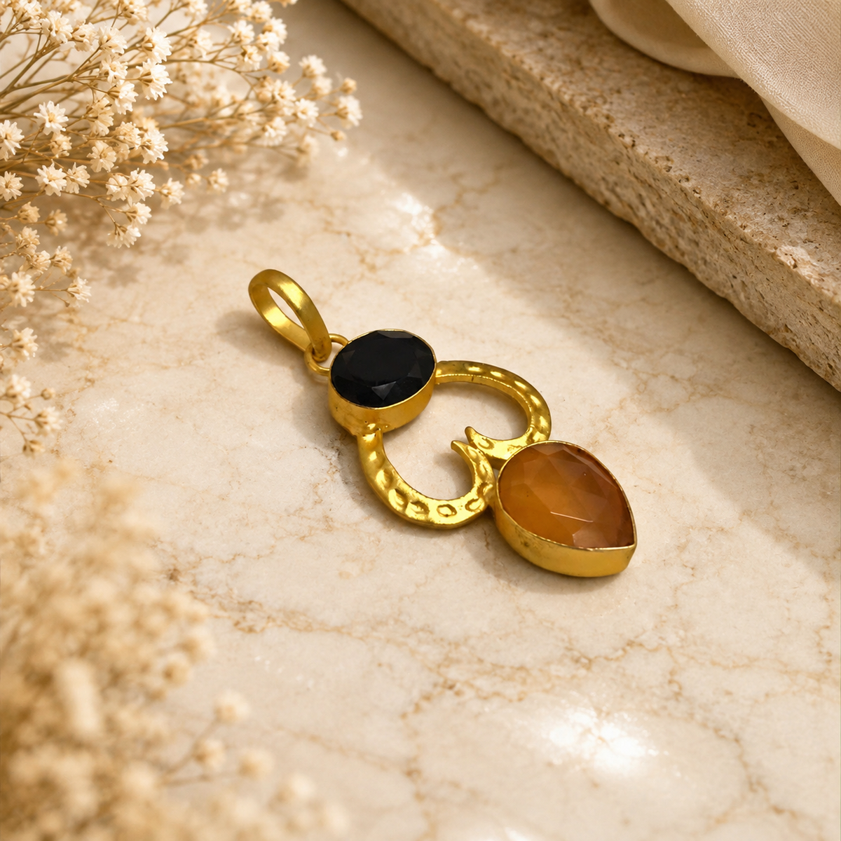 Black and Orange Quartz Pendant Gold Plated Gemstone Jewelry PEN143-GLD-LOQ-LBLKQ02