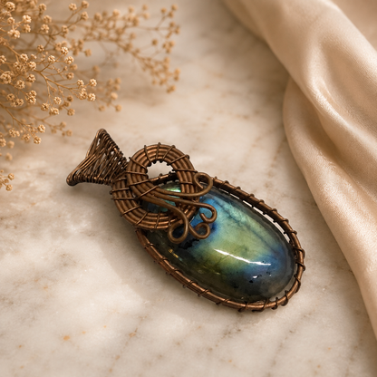 Labradorite Wire Wrapped Pendant, Copper Jewelry, Boho Statement Gift PEN168-CPR-NLBD01