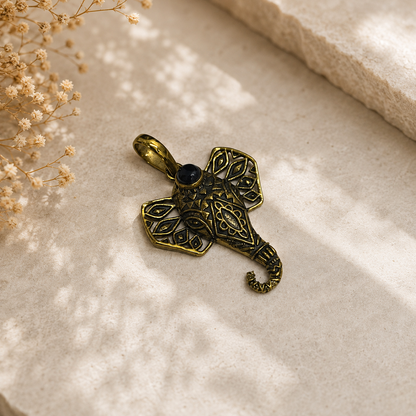Elephant Pendant with Green Stone Boho Tribal Jewelry PEN170-BRS-NBO01