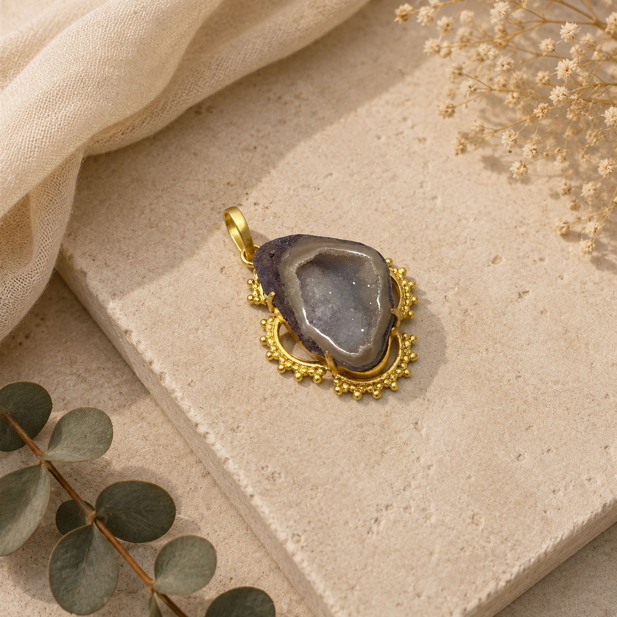 Rough Amethyst Pendant Boho Gemstone Jewelry PEN172-GLD-RAMT01