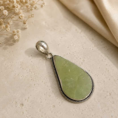 Natural Green Prehnite Teardrop Pendant Silver Plated Jewelry PEN182-SLV-NPR01