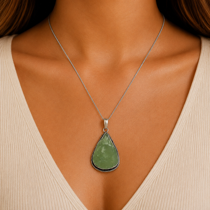 Natural Green Prehnite Pendant Silver Plated Boho Jewelry PEN183-SLV-NPR01