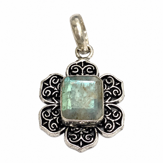 Labradorite Floral Pendant Ornate Flower Charm Antique Silver Jewelry PEN219-SLV-NLBD01