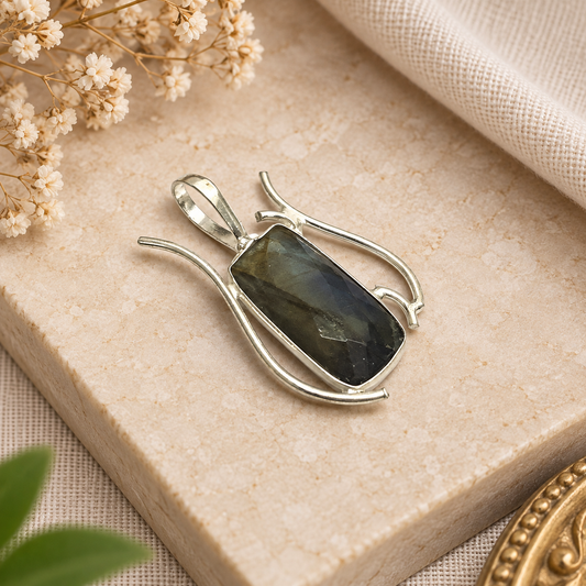 Labradorite Silver Pendant Modern Boho Statement Jewelry Handmade Gift PEN222-SLV-NLBD01