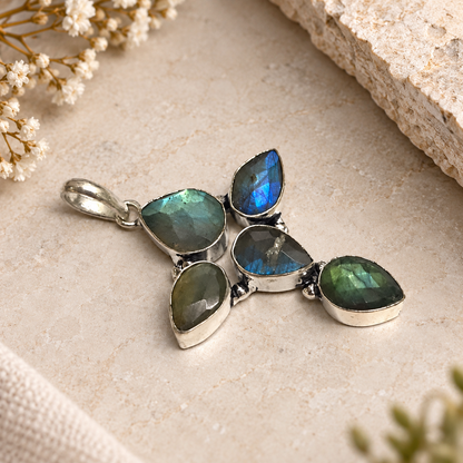 Natural Labradorite Silver Pendant Blue Flash Gemstone Boho Jewelry PEN237-SLV-NLBD05
