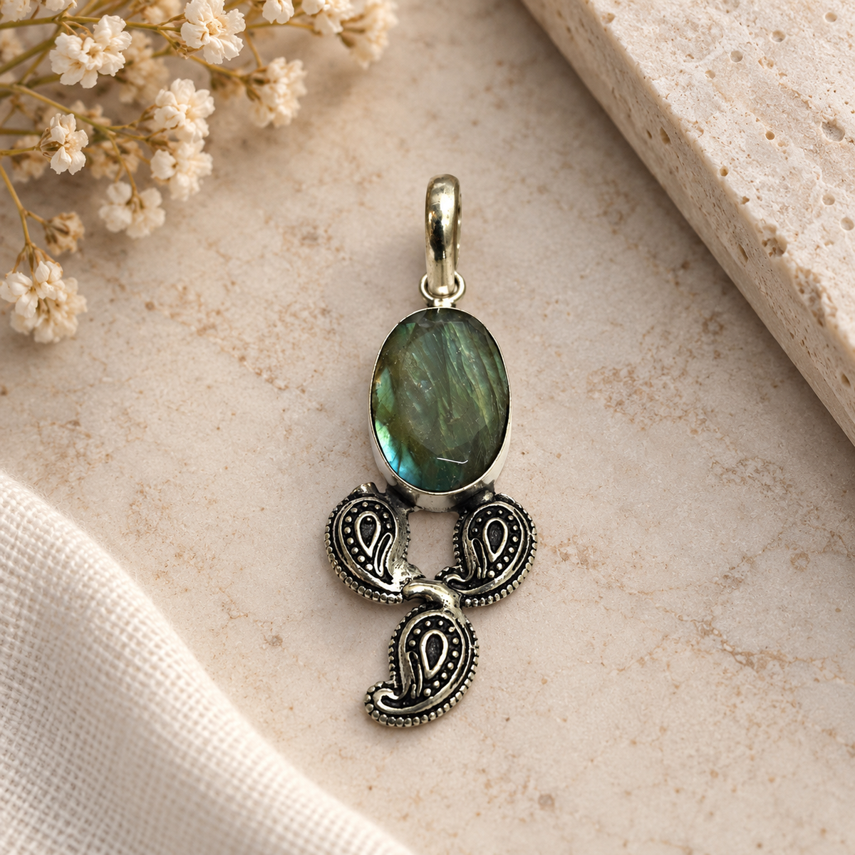 Labradorite Paisley Pendant Boho Vintage Silver Tone Jewelry PEN249-SLV-NLBD01