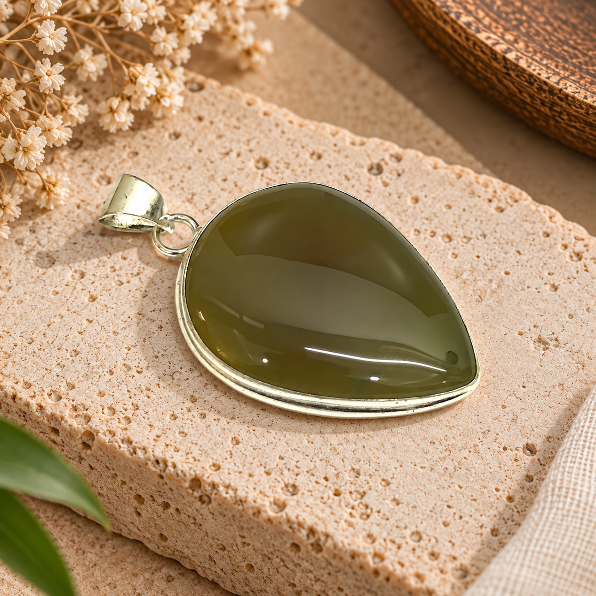 Natural Botswana Green Agate Pendant Olive Stone Boho Jewelry PEN266-SLV-NBWAG01