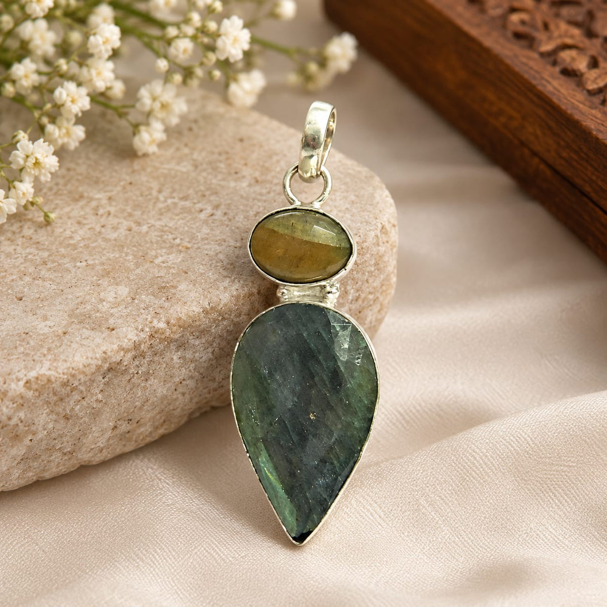 Natural Labradorite Pendant Green Gemstone Silver Jewelry PEN287-SLV-NLBD-NTE02