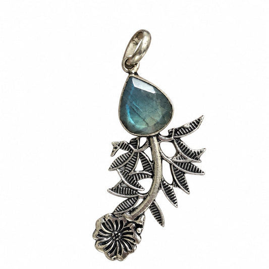 Labradorite Leaf Pendant, Floral Silver Boho Statement Jewelry PEN296-SLV-NLBD01
