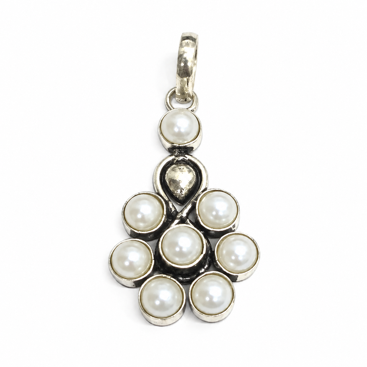 Pearl Flower Pendant, Silver Tone Floral Boho Statement Jewelry PEN339-SLV-LPRL08