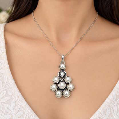 Pearl Flower Pendant, Silver Tone Floral Boho Statement Jewelry PEN339-SLV-LPRL08
