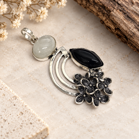 Moonstone Black Onyx Floral Pendant, Silver Tone Boho Jewelry PEN344-SLV-NMS-NBO02