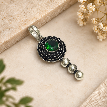 Green Gemstone Floral Pendant Boho Vintage Silver Jewelry PEN364-SLV-LCD01