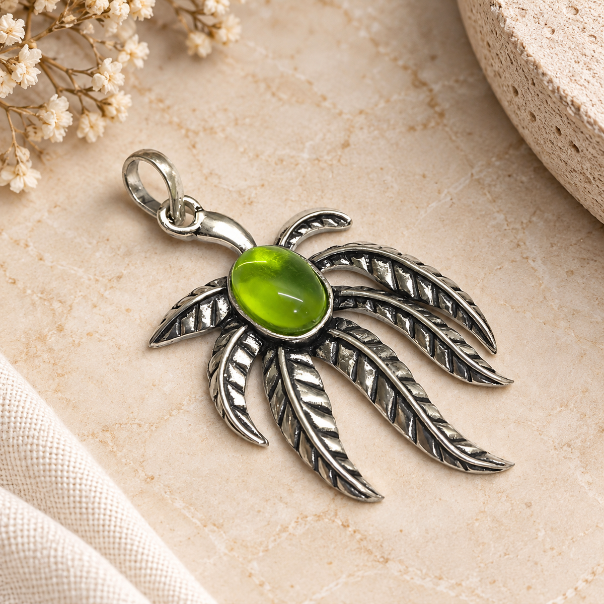 Green Gemstone Leaf Pendant Boho Botanical Silver Tone Jewelry PEN370-SLV-LPD01
