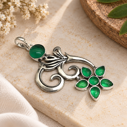Green Agate Floral Pendant Boho Nature Inspired Silver Jewelry PEN374-SLV-LCD07